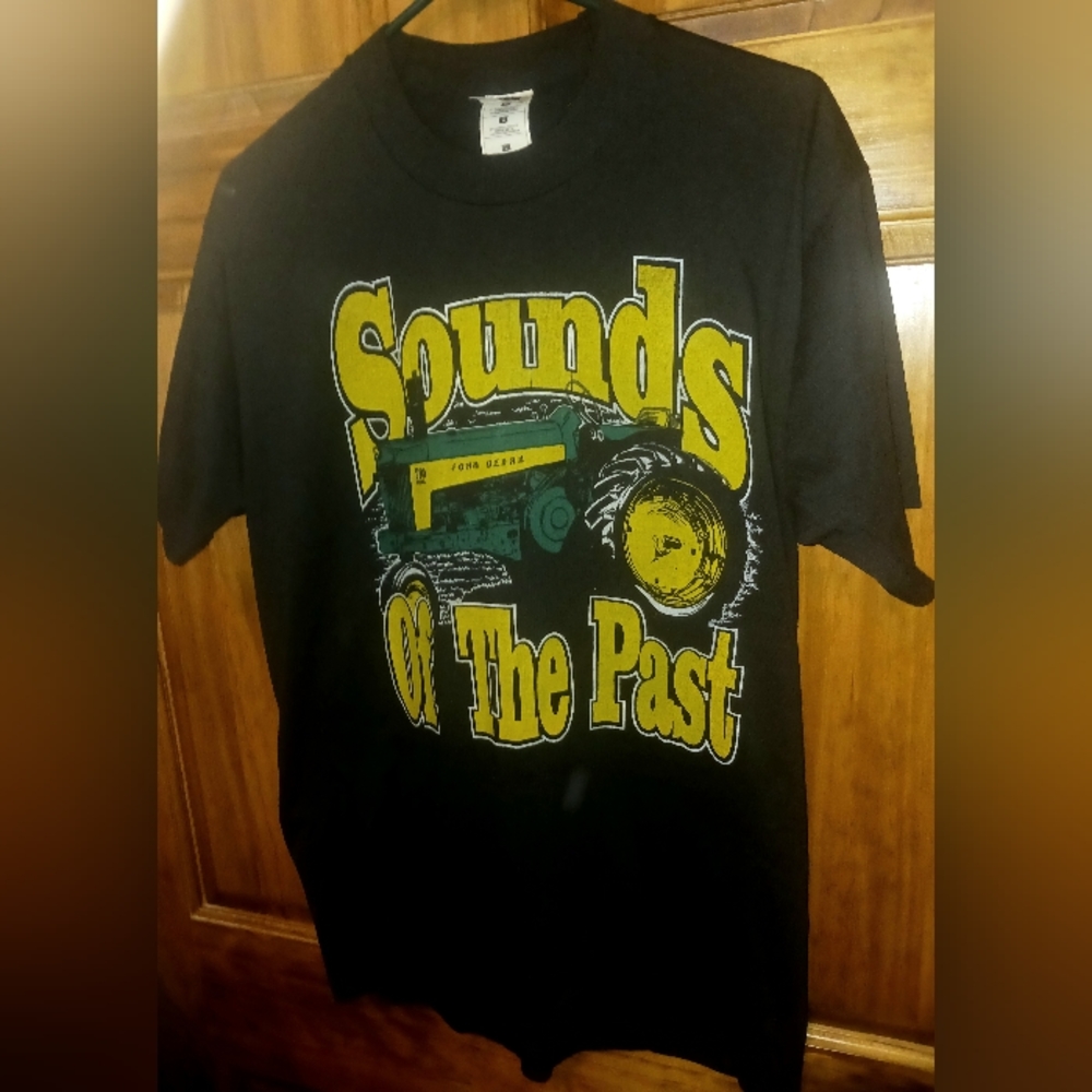 John Deere Tractor Sounds of the Past T-Shirt Men's Large Made in USA